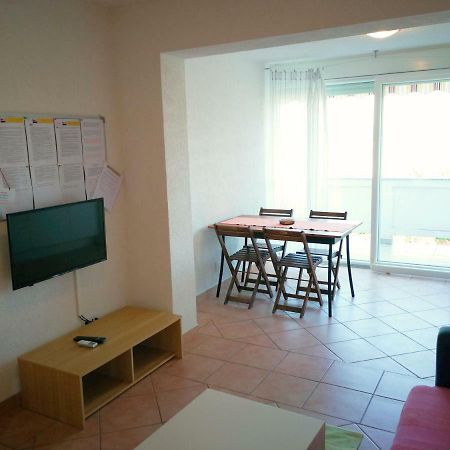 Family Friendly Apartments Island Rab Kampor Exterior photo