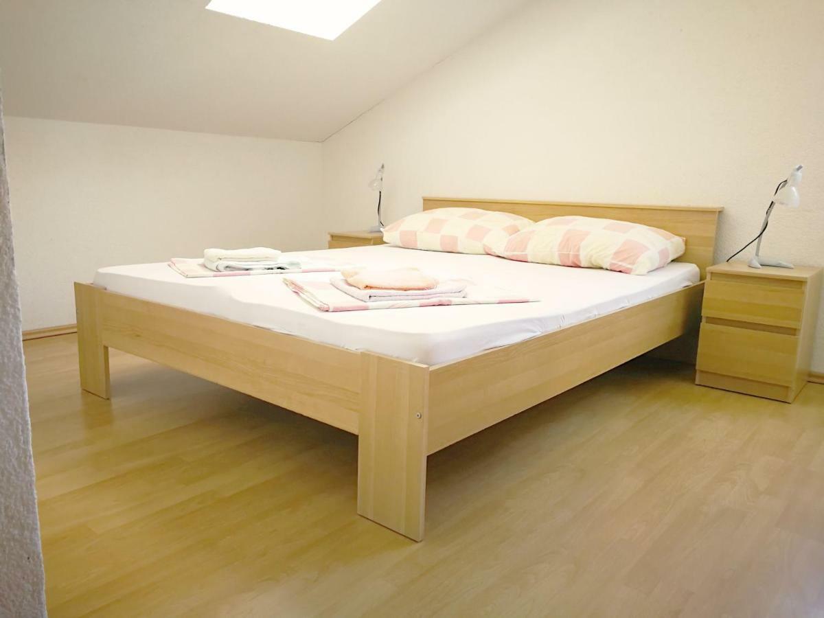 Family Friendly Apartments Island Rab Kampor Exterior photo